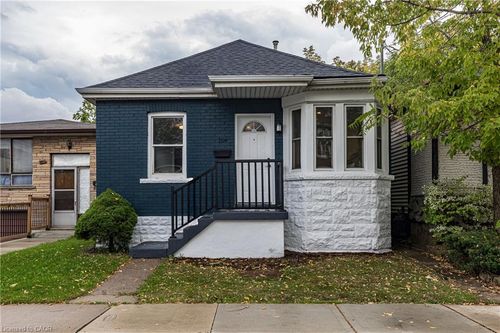 164 London St N, Hamilton, ON, L8H4B8 | Card Image