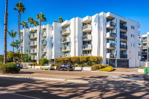 208-727 Sapphire Street, San Diego, CA, 92109 | Card Image