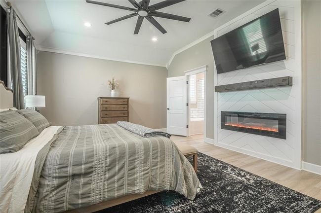 additional recessed light added to primary | Image 17