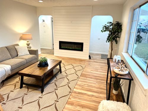 4903 4940, Kearns, UT, 84118-6320 | Card Image