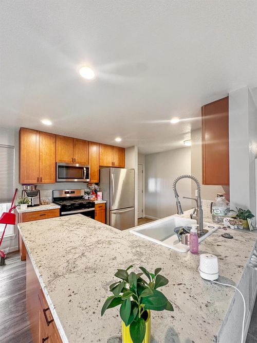 1651 3rd Ave, Olivehurst, CA, 95961-4091 | Card Image