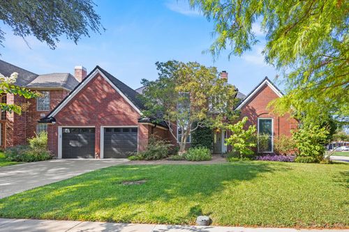 801 Spring Canyon Dr, Irving, TX, 75063-4673 | Card Image