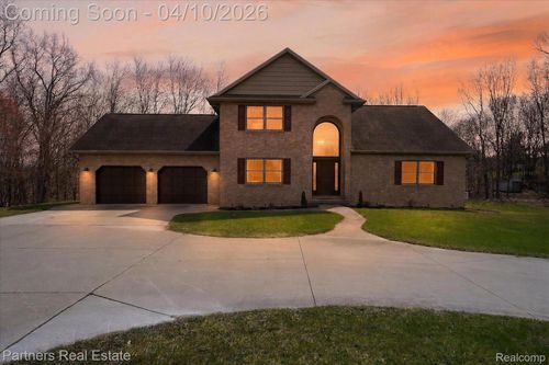 10863 Judd Rd, Fowlerville, MI, 48836-9002 | Card Image