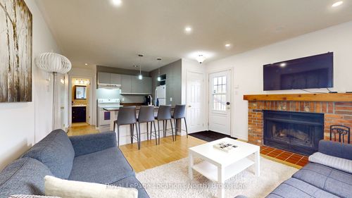 101-23 Dawson Dr, Collingwood, ON, L9Y5B4 | Card Image