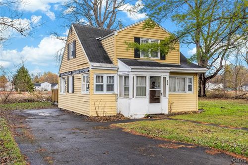 404 W Roswell Ave, Nedrow, NY, 13120-1027 | Card Image