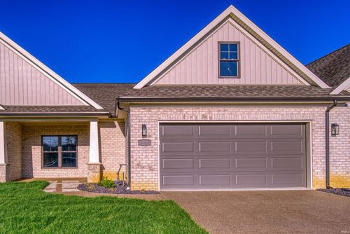 3060 White Oak Trl, Newburgh, IN, 47630-8561 | Card Image