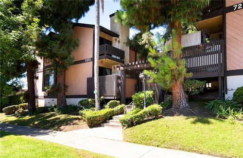 d-7251 Comstock Ave, Whittier, CA, 90601 | Card Image