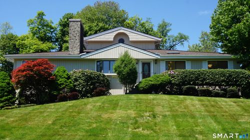 223 Sterling Rd, Trumbull, CT, 06611-2303 | Card Image