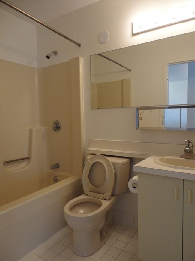 APT-407 - 100 W Squantum St, Condo with 0 bedrooms, 1 bathrooms and 1 parking in Quincy MA | Image 6