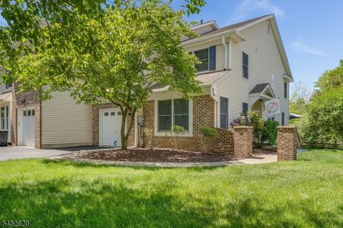 34 Pond Ridge Dr, Clinton, NJ, 08809-1301 | Card Image