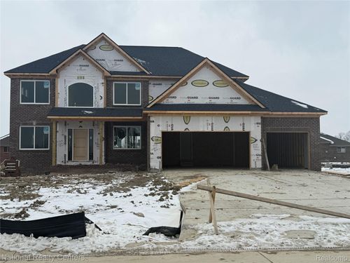 53183 Woodland Dr, New Baltimore, MI, 48047 | Card Image