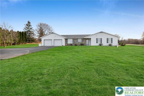 670 Cider Press Rd, Williams Twp, PA, 18042-9515 | Card Image