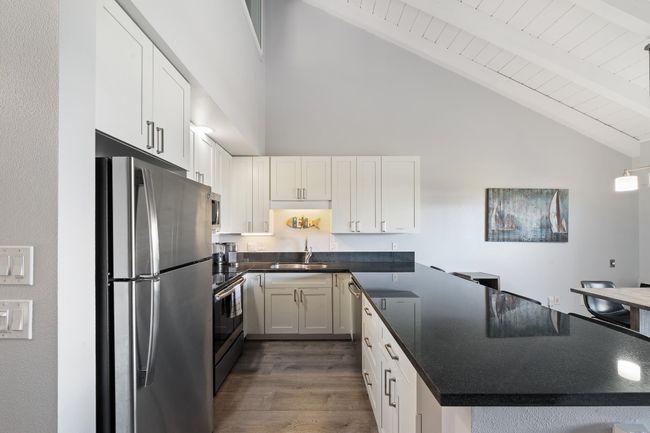Kitchen | Image 7