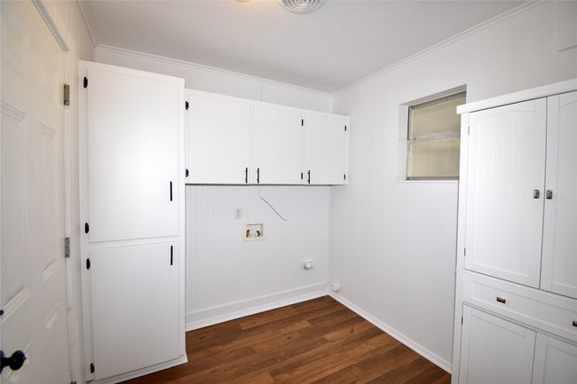 2013 S High St, House other with 3 bedrooms, 2 bathrooms and null parking in Brady TX | Image 16