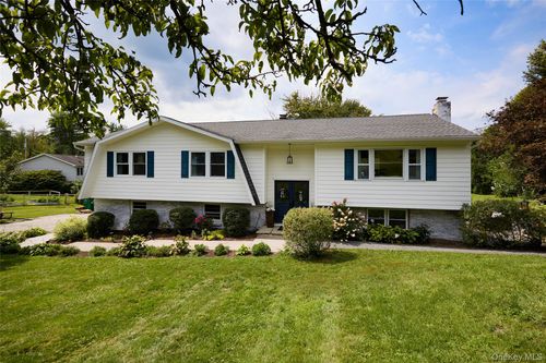 26 Hoof Print Rd, Millbrook, NY, 12545-6000 | Card Image