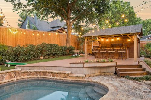 1088 W Winding Creek Dr, Grapevine, TX, 76051-7814 | Card Image