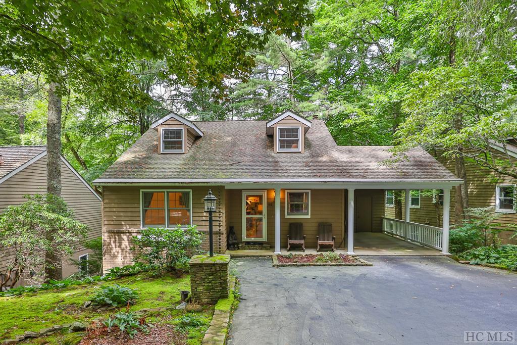 Williamsburg Ct, Highlands, NC 28741