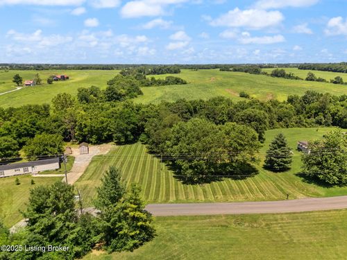 305 Pollitt Cir, New Castle, KY, 40050-6767 | Card Image