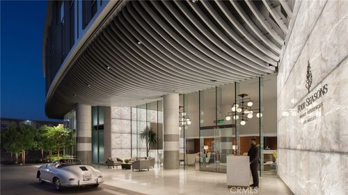 409-9000 W 3rd St, Los Angeles, CA, 90048-3137 | Card Image