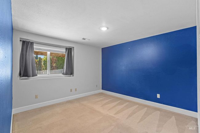 Unfurnished room with carpet floors and recessed lighting | Image 29