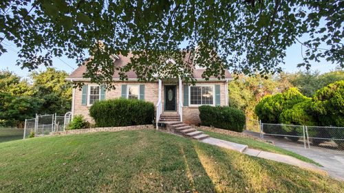 3388 Oak Park Dr, Clarksville, TN, 37042-5875 | Card Image