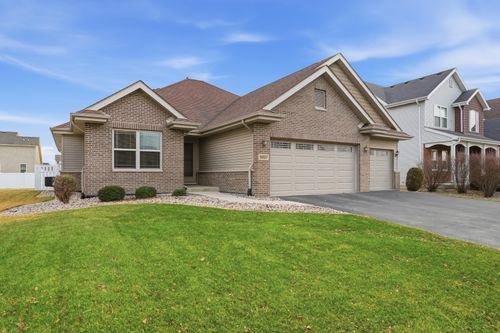 9227 W 103rd Pl, Saint John, IN, 46373 | Card Image