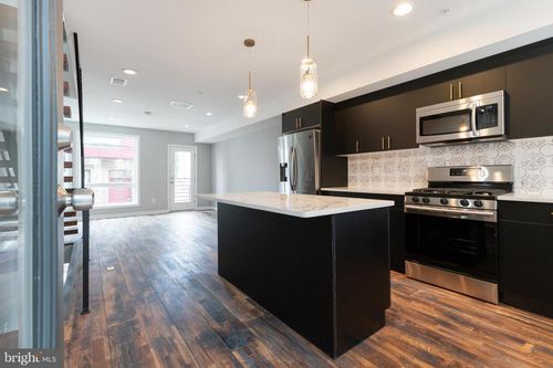 unit-17-815 Perkiomen St, PHILADELPHIA, PA, 19130-2394 | Card Image