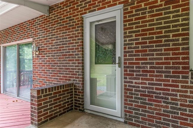 1082 N Boundary Rd, House other with 3 bedrooms, 1 bathrooms and 3 parking in Cranberry Twp PA | Image 5