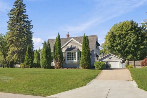 1208 Connecticut Ave, Marysville, MI, 48040-1419 | Card Image