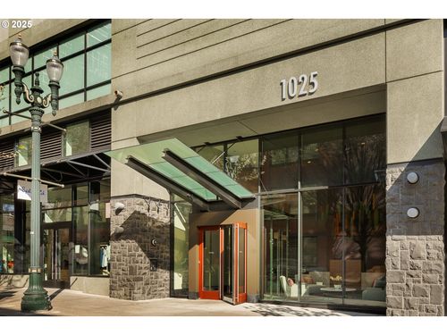 1320-1025 Nw Couch St, Portland, OR, 97209-4199 | Card Image