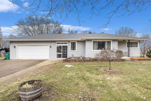 266 Richfield Ave, Springfield, MI, 49037-8138 | Card Image