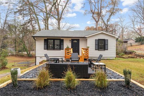 1044 Pinedale Dr Se, Smyrna, GA, 30080-4223 | Card Image