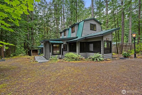 41 N Dow Pl, Hoodsport, WA, 98548-6702 | Card Image