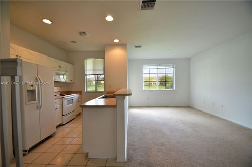 6037-6037 Sw 19th Pl, North Lauderdale, FL, 33068-4621 | Card Image