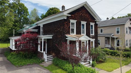 7 Sheldon St, Norwich, NY, 13815-1515 | Card Image