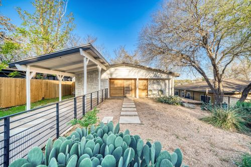 5313 Downs Dr, Austin, TX, 78721-2205 | Card Image