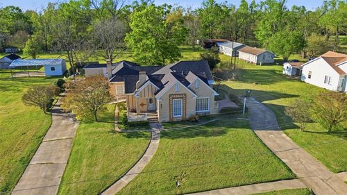 829 Bear Dr, Timpson, TX, 75975-4146 | Card Image