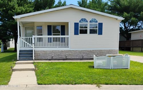 51 Pine Ridge Blvd, Whiting, NJ, 08759-3544 | Card Image