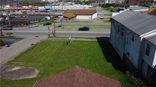 524 Hansen Ave, Lyndora, PA, 16045-1368 | Card Image