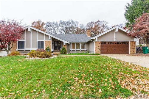 2721 Heritage Lndg, Saint Charles, MO, 63303-6121 | Card Image