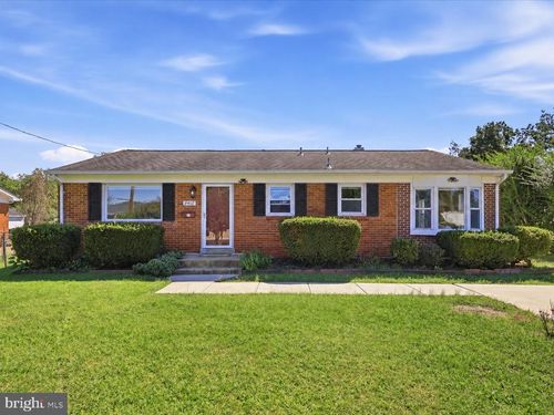 9407 King George Dr, MANASSAS, VA, 20109-3305 | Card Image