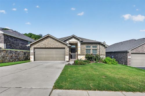 116 Wilson Cliff Dr, White Settlement, TX, 76108-1932 | Card Image