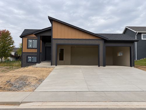 6143 Cody Ln Nw, Rochester, MN, 55901-1437 | Card Image