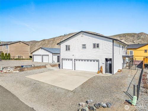 225 E Marine View Pl, Orondo, WA, 98843-9664 | Card Image