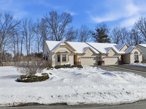 17 Camden Circle, Bethlehem, NY, 12054 | Card Image