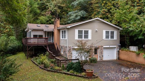 89 Quiet Pond Ln, Pisgah Forest, NC, 28768-3704 | Card Image