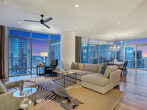30e-200 Congress Ave, Austin, TX, 78701-4552 | Card Image