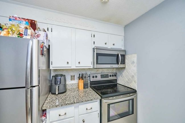 APT-215 - 740 Farm Rd, Condo with 2 bedrooms, 1 bathrooms and 2 parking in Marlborough MA | Image 10