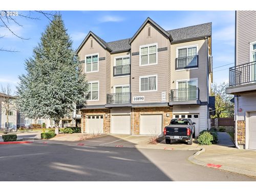 102-10890 Ne Red Wing Way, Hillsboro, OR, 97006-3504 | Card Image