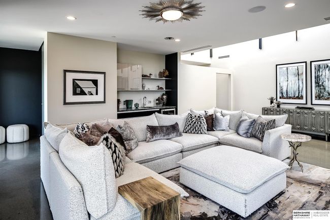 APT-401 - 1502 S 10 Th St, Condo with 2 bedrooms, 3 bathrooms and 2 parking in Omaha NE | Image 27